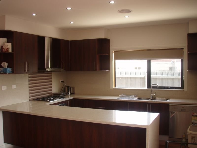 2/83 Graham Street, Sunshine VIC 3020