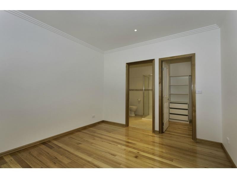 3/24 Wingara Avenue, Keilor East VIC 3033