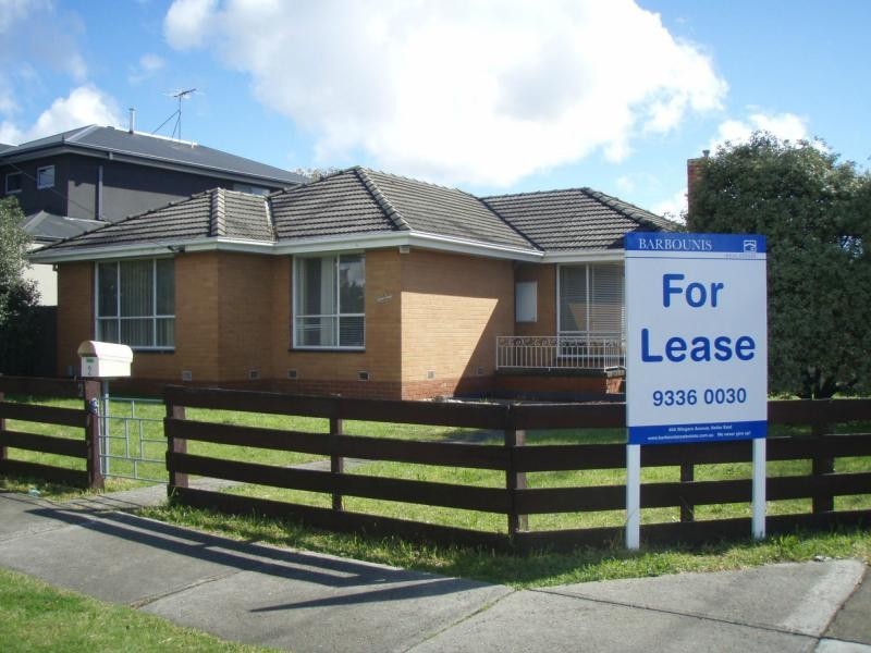 2 Centreway, Keilor East VIC 3033