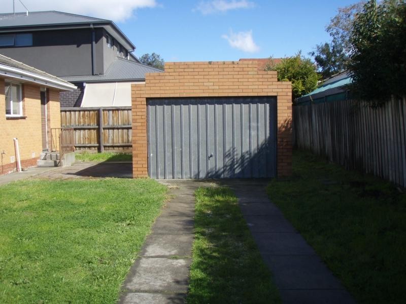 2 Centreway, Keilor East VIC 3033