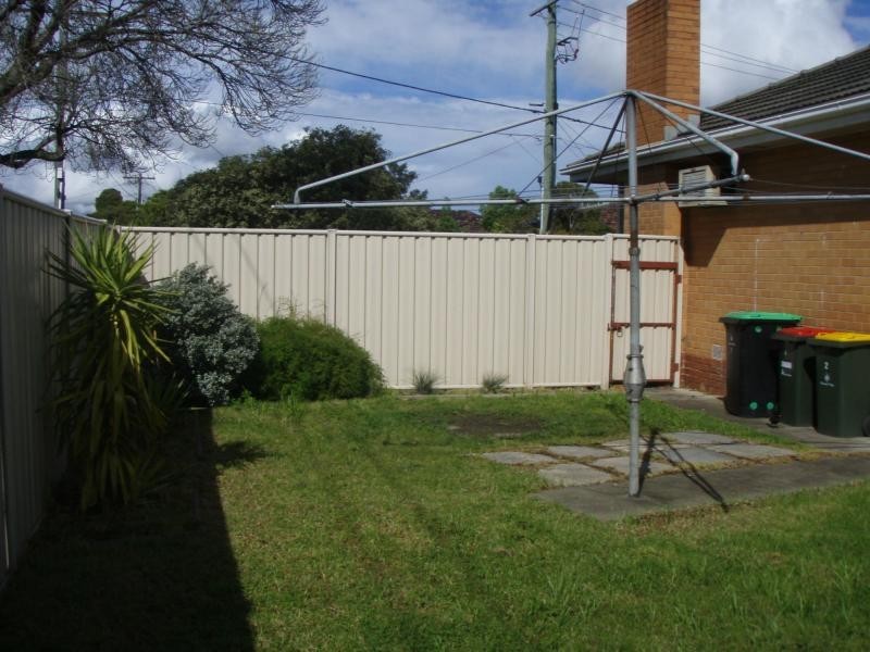 2 Centreway, Keilor East VIC 3033