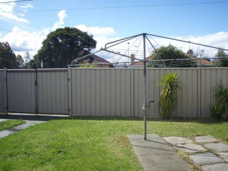 2 Centreway, Keilor East VIC 3033