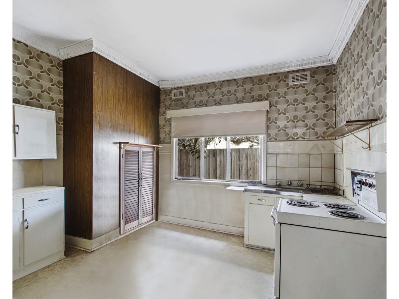 81 Oberon Ave, St Albans VIC 3021