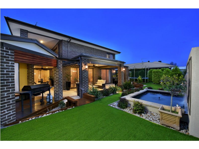 5 Austin Ct, Taylors Hill VIC 3037