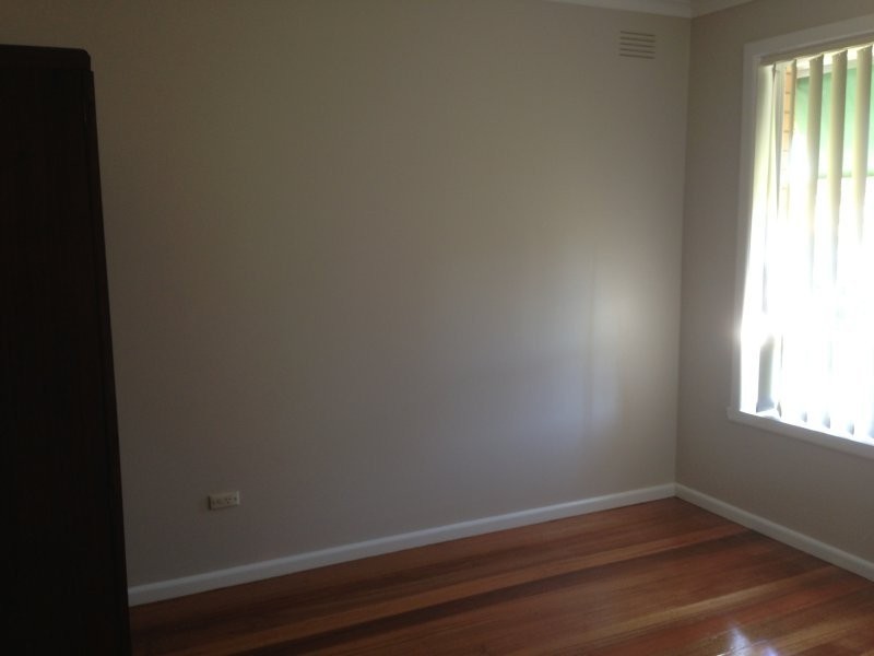 8 Bordeaux Street, Avondale Heights VIC 3034