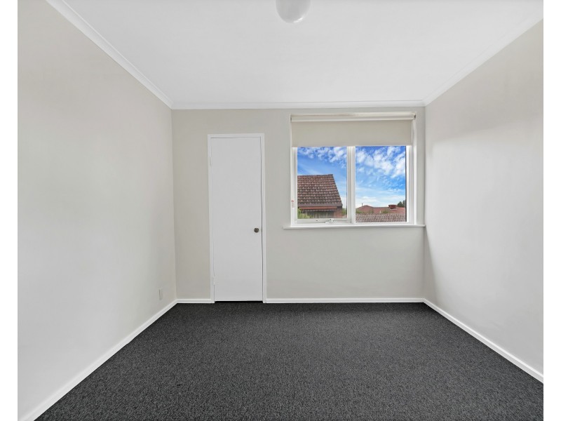 4/18 Raleigh St, Essendon VIC 3040