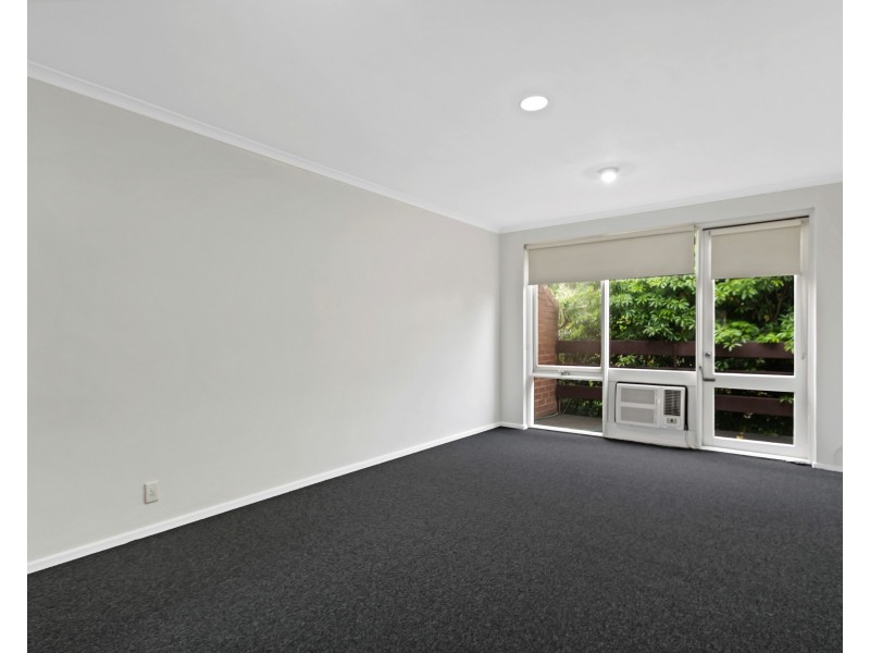 4/18 Raleigh St, Essendon VIC 3040