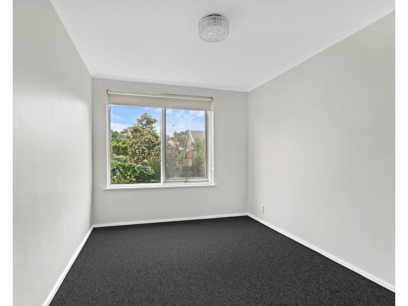 4/18 Raleigh St, Essendon VIC 3040