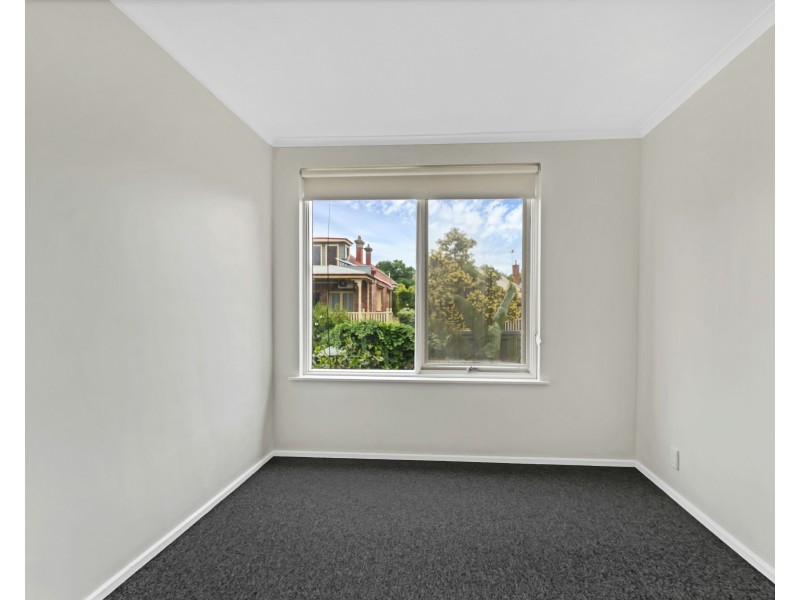 4/18 Raleigh St, Essendon VIC 3040
