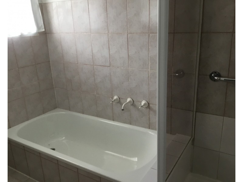 13 Grantchester Ave, Keilor East VIC 3033