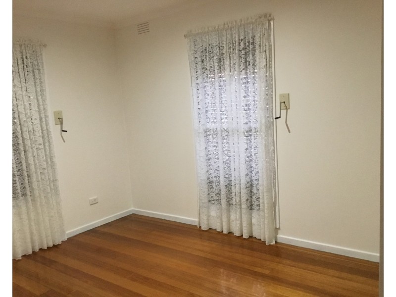 13 Grantchester Ave, Keilor East VIC 3033