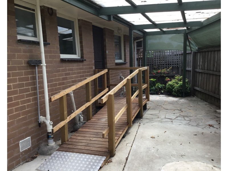 13 Grantchester Ave, Keilor East VIC 3033