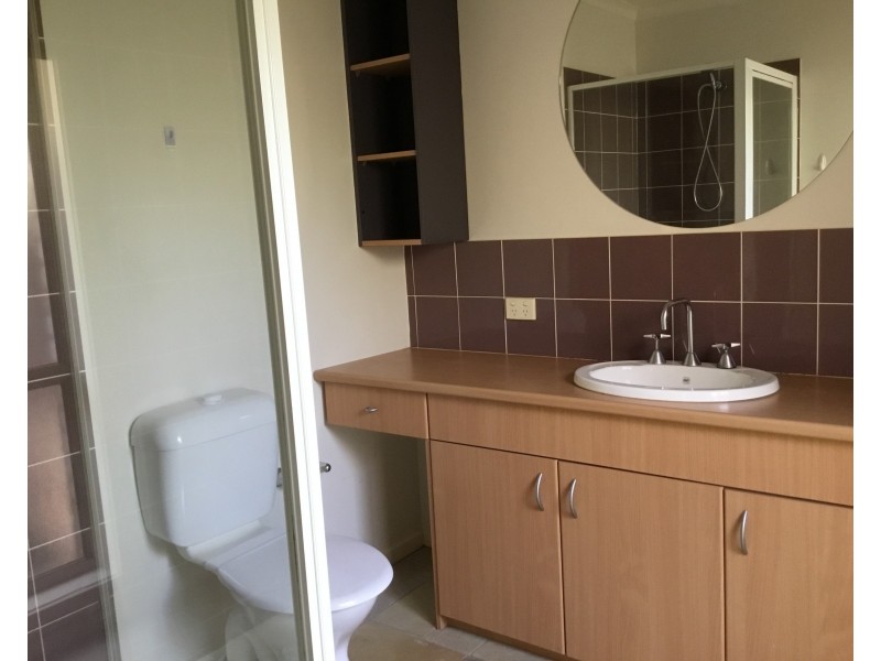 12 Englewood Ct, Hillside VIC 3037