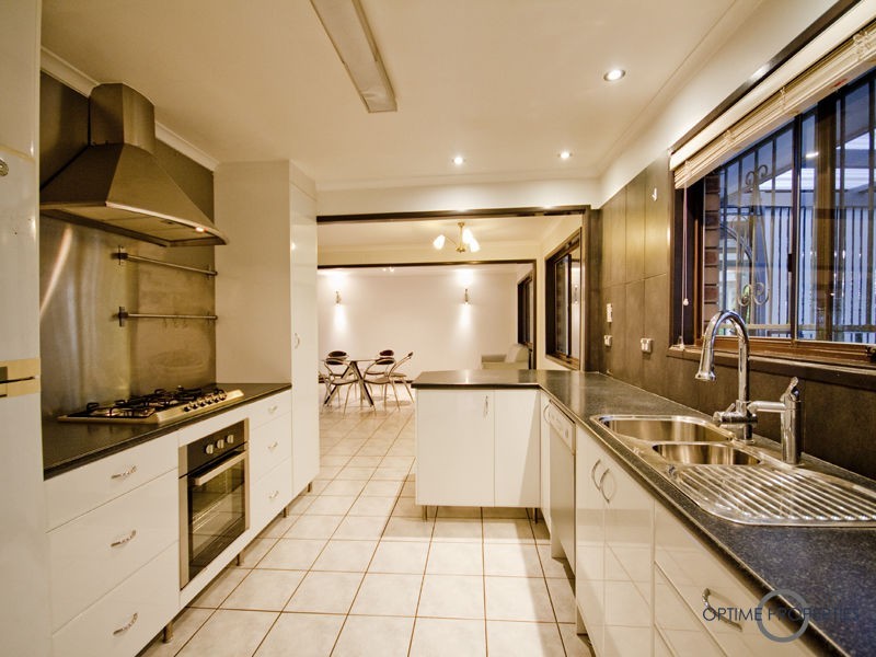 48 Galleon Street, Jamboree Heights QLD 4074