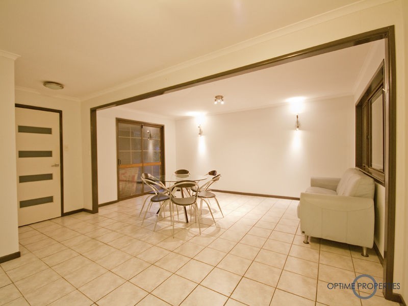 48 Galleon Street, Jamboree Heights QLD 4074