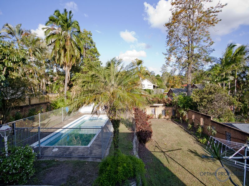 83 Dandenong Road, Jamboree Heights QLD 4074