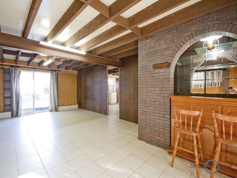83 Dandenong Road, Jamboree Heights QLD 4074