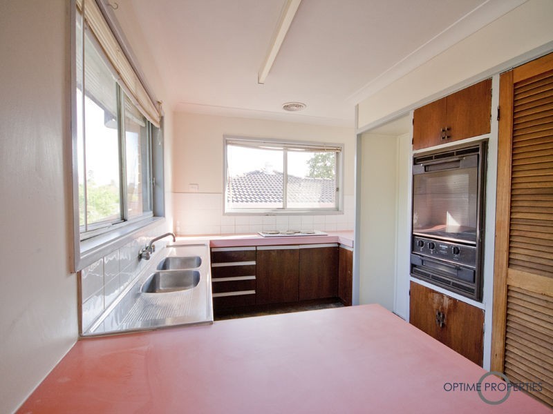83 Dandenong Road, Jamboree Heights QLD 4074