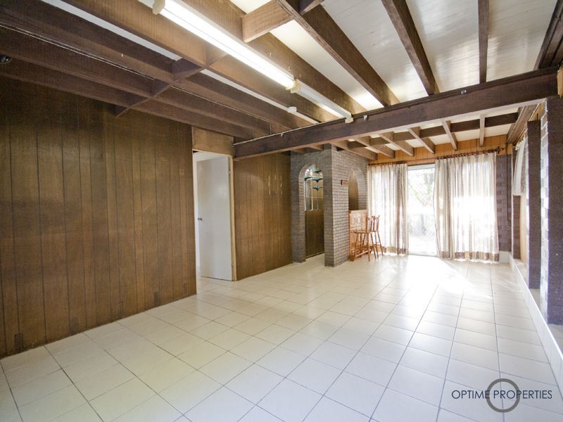 83 Dandenong Road, Jamboree Heights QLD 4074