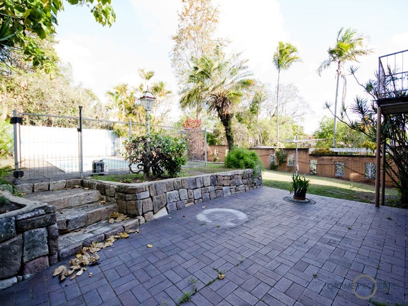 83 Dandenong Road, Jamboree Heights QLD 4074
