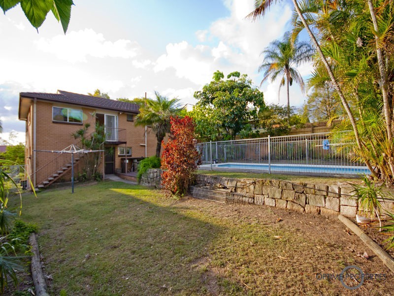 83 Dandenong Road, Jamboree Heights QLD 4074