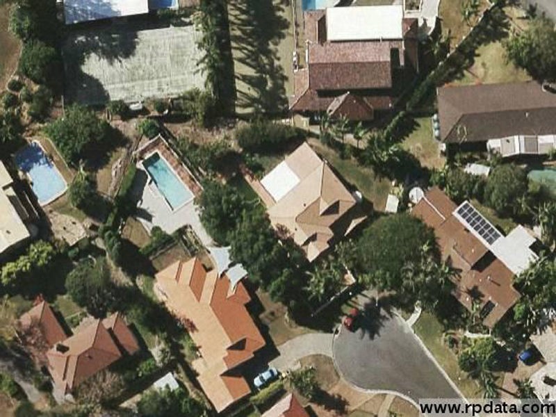 11 Mcinnes Place, Mount Ommaney QLD 4074