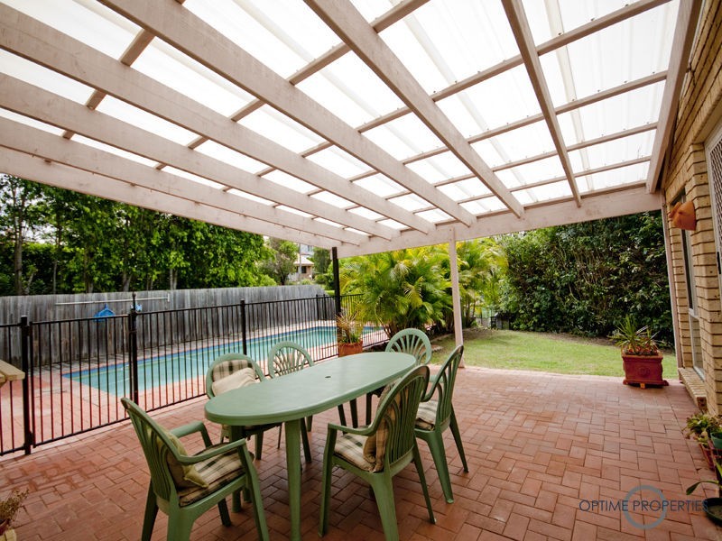 11 Mcinnes Place, Mount Ommaney QLD 4074