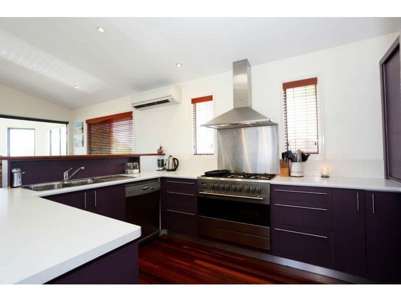 14 Jackson Street, Eastern Heights QLD 4305