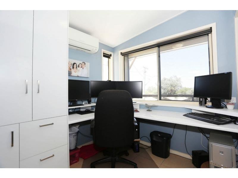 14 Jackson Street, Eastern Heights QLD 4305