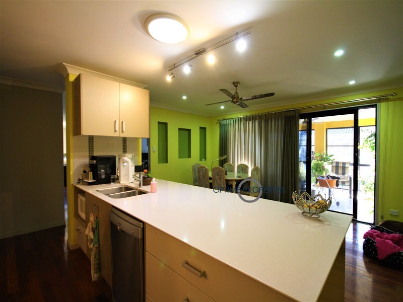 38 Paperbark Crescent, Heathwood QLD 4110