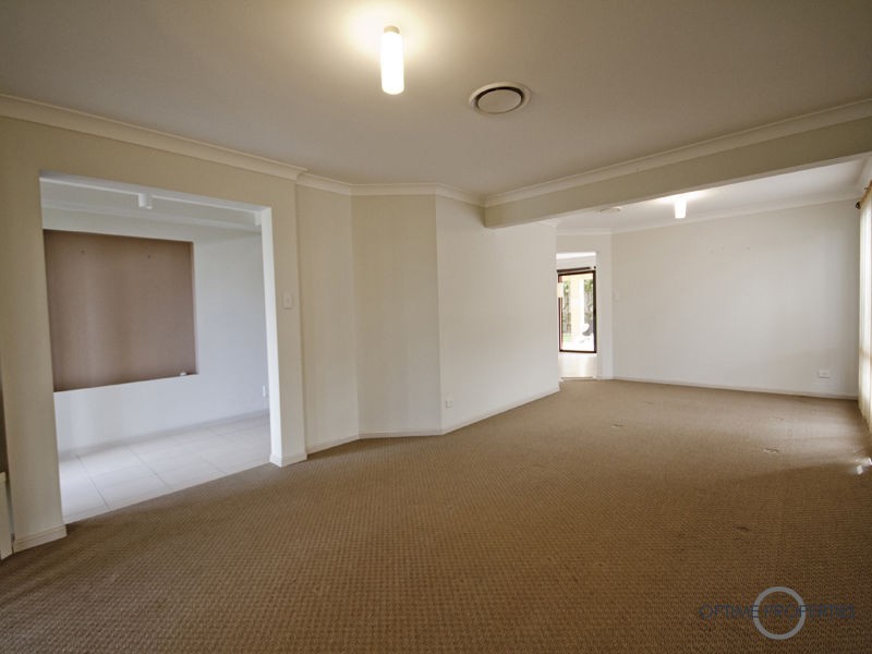 27 Manor Street, Eight Mile Plains QLD 4113