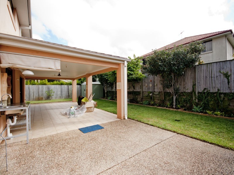 27 Manor Street, Eight Mile Plains QLD 4113