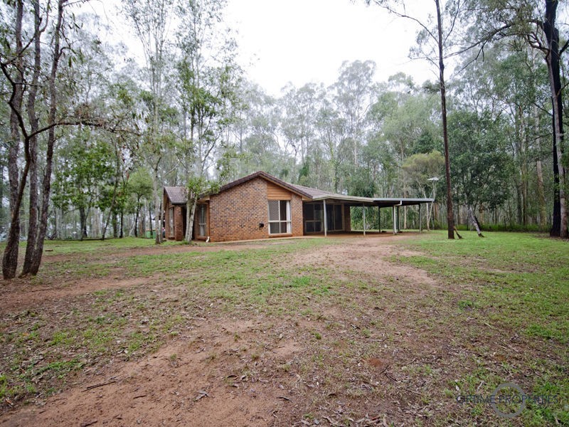 15 Evergreen Lane, Pine Mountain QLD 4306