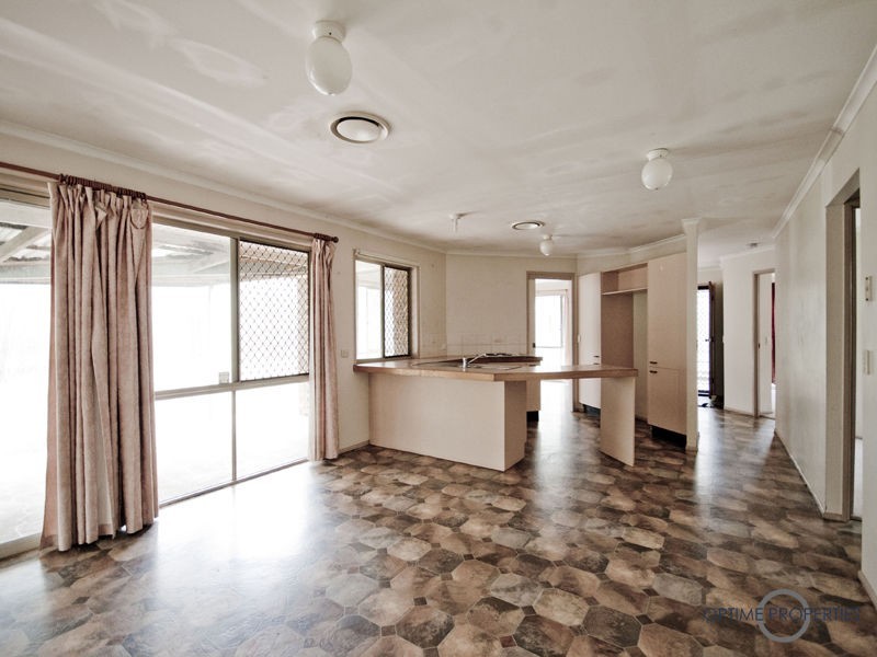 15 Evergreen Lane, Pine Mountain QLD 4306
