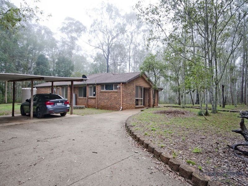 15 Evergreen Lane, Pine Mountain QLD 4306