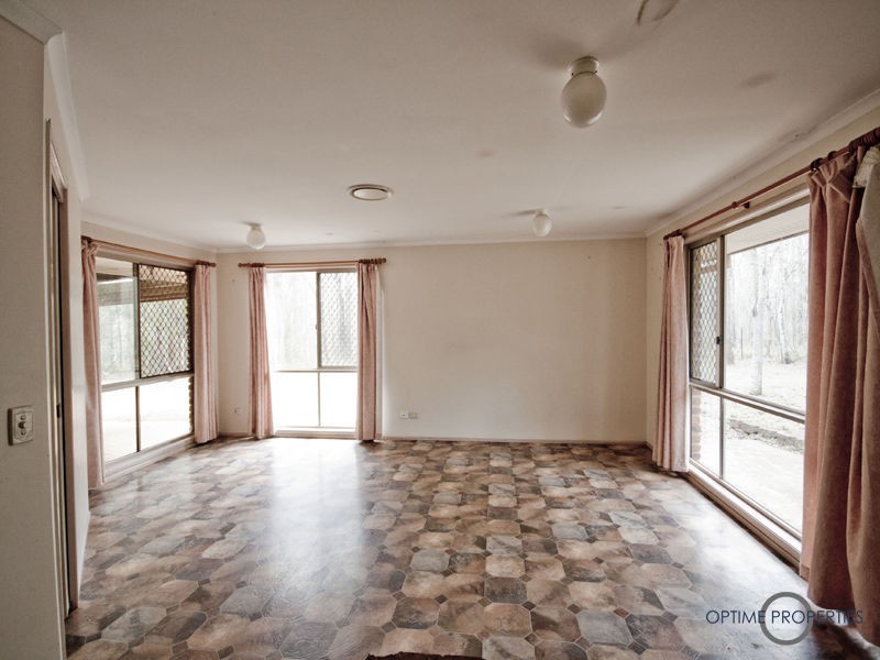 15 Evergreen Lane, Pine Mountain QLD 4306