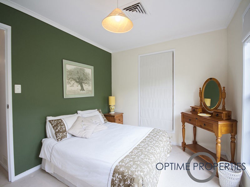 3 McKellar Court, Mount Ommaney QLD 4074