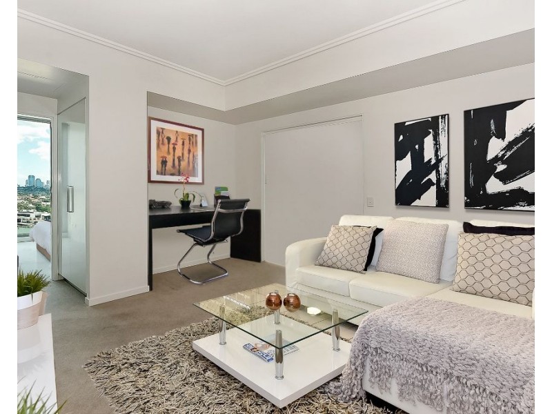 11706/8 Harbour Road, Hamilton QLD 4007