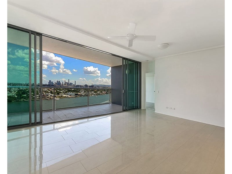 11706/8 Harbour Road, Hamilton QLD 4007