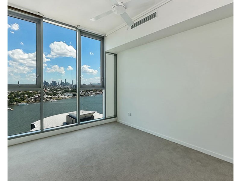 11706/8 Harbour Road, Hamilton QLD 4007