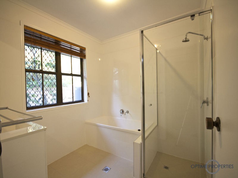 3 McKellar Court, Mount Ommaney QLD 4074