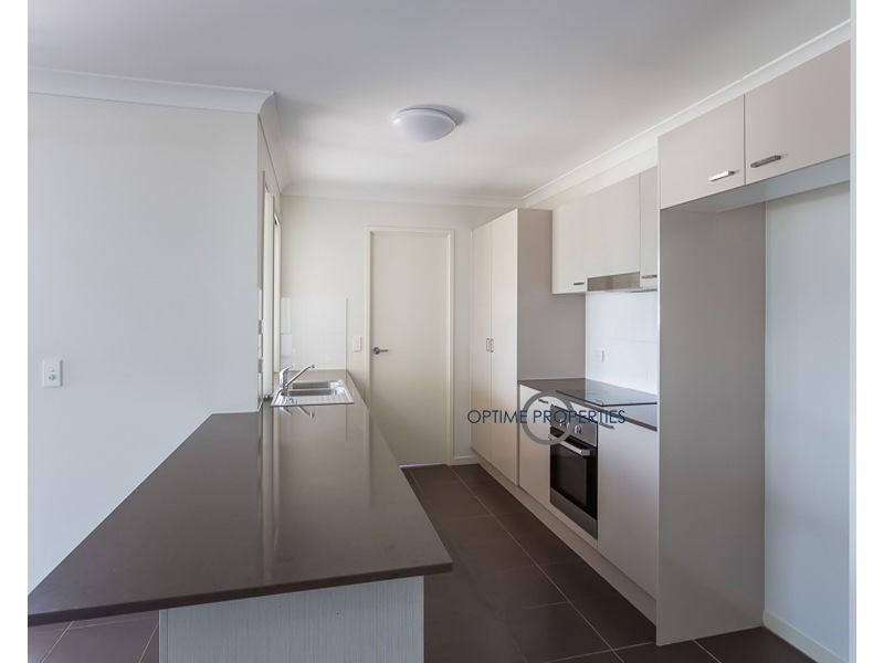 6 Holroyd Street, Brassall QLD 4305