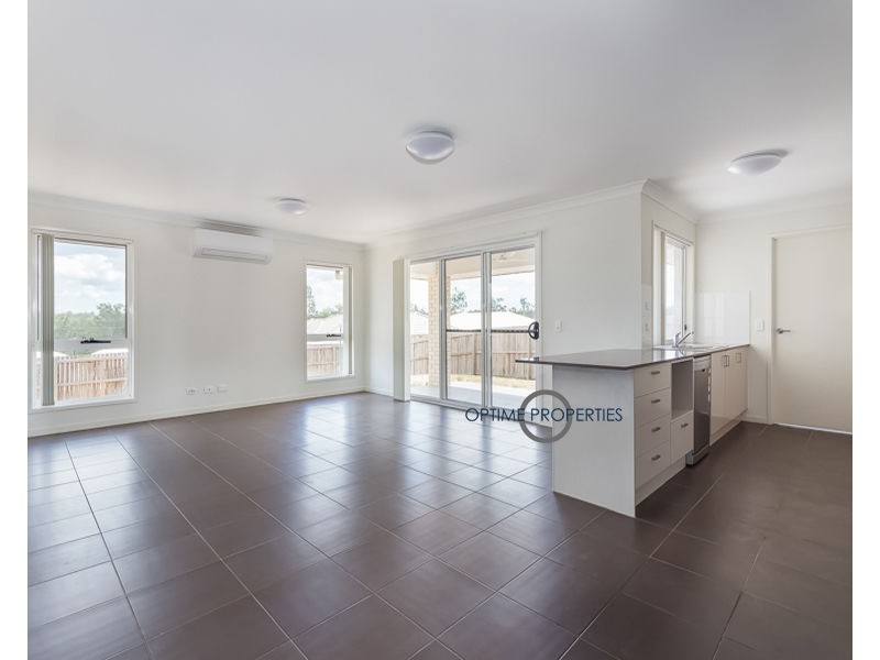 6 Holroyd Street, Brassall QLD 4305