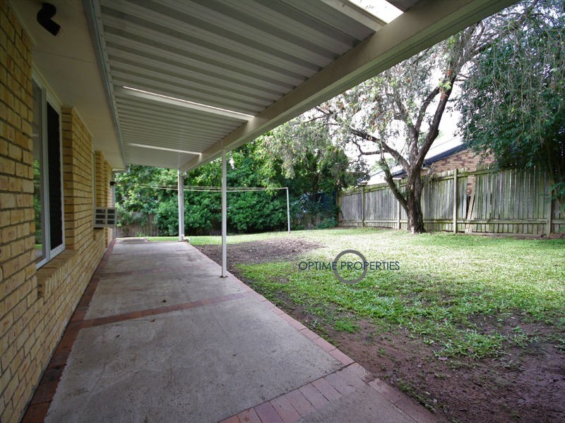 18 Paluna Street, Riverhills QLD 4074