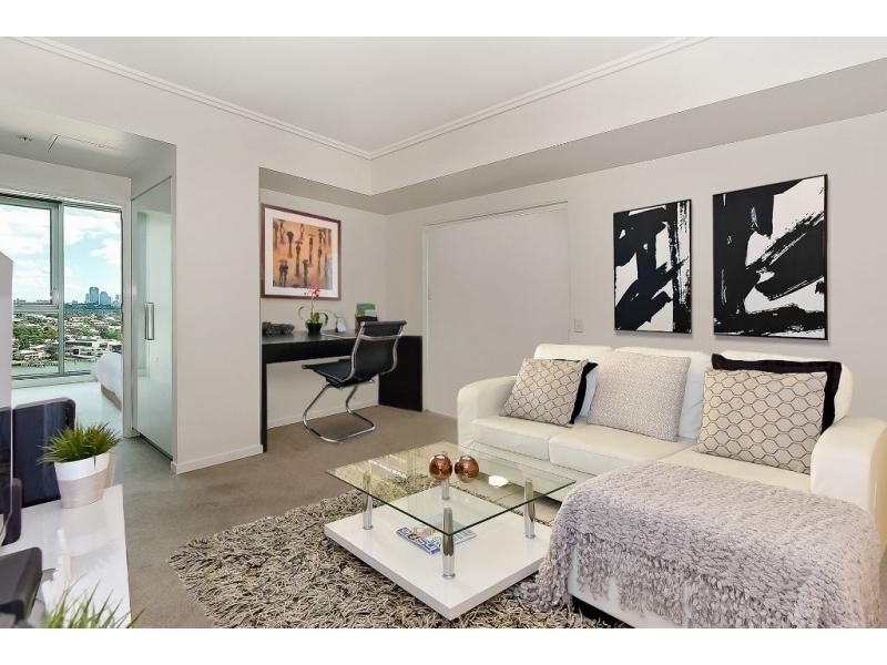 11706/ 8 Harbour Road, Hamilton QLD 4007