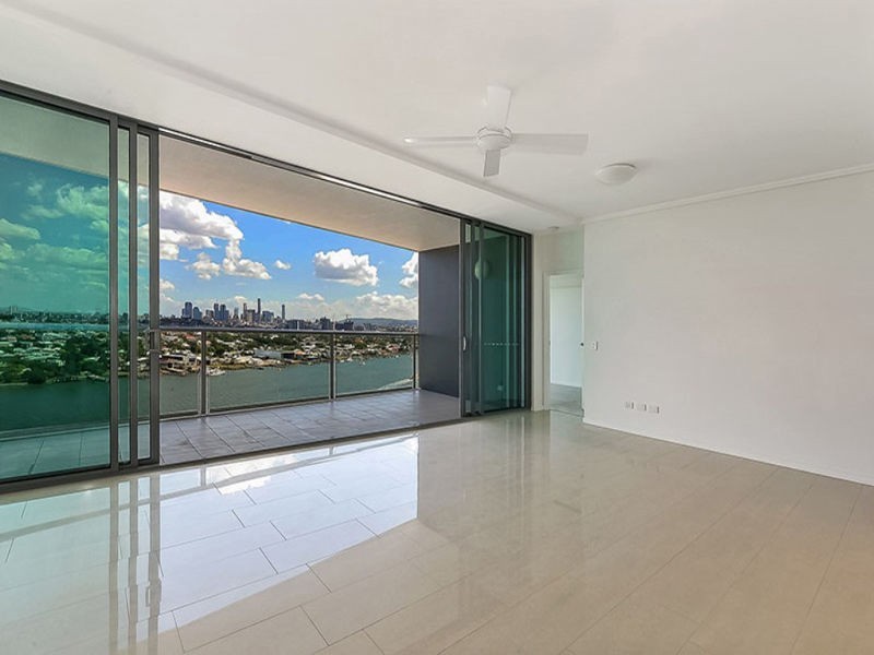 11706/ 8 Harbour Road, Hamilton QLD 4007