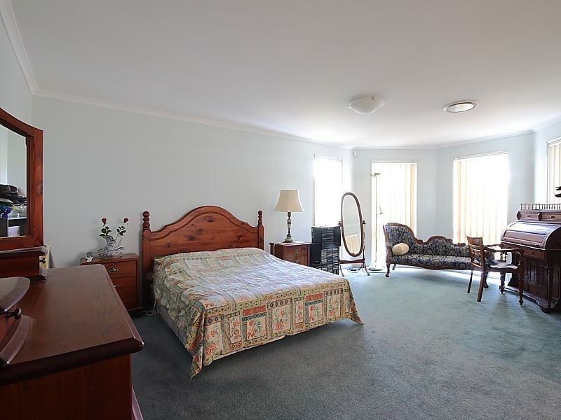 Mount Ommaney QLD 4074