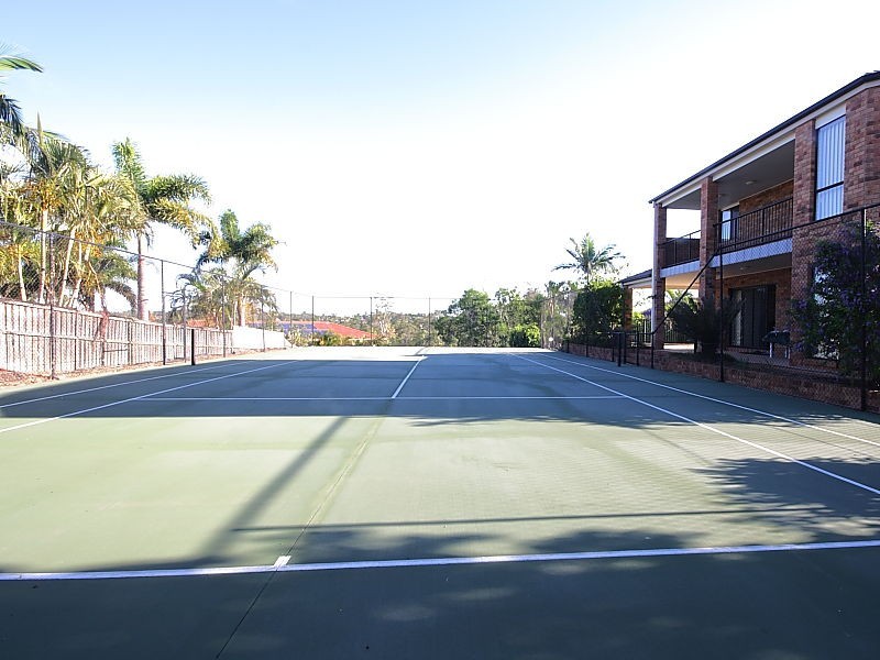 Mount Ommaney QLD 4074