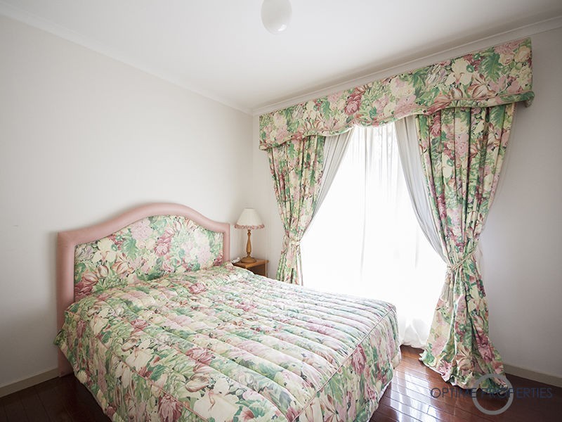 Mount Ommaney QLD 4074