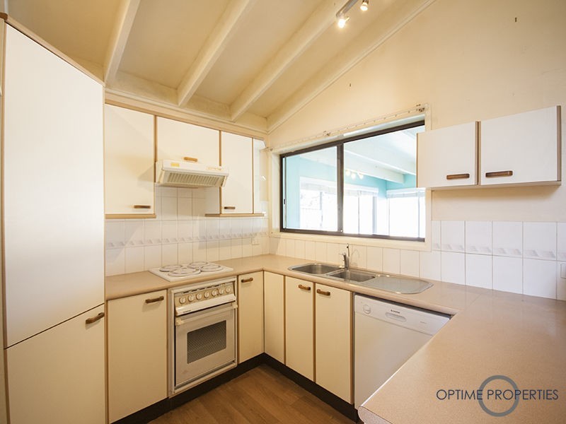 6 Halyard Street, Jamboree Heights QLD 4074